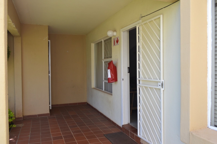2 Bedroom Property for Sale in Wilkoppies North West